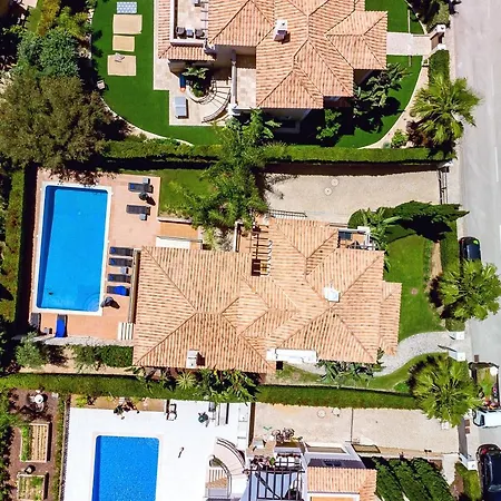 Villa Alyana * Алмансил
